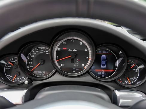 Used 2014 Porsche 911 Turbo AWD/4WD image 14