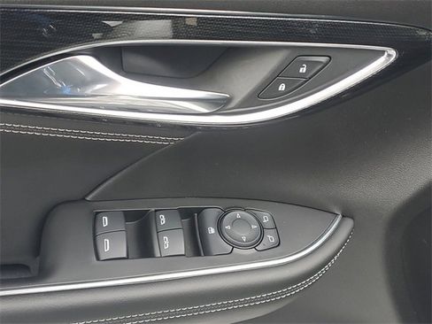 Used 2023 Buick Envision Preferred w/ Sport Touring Package image 17