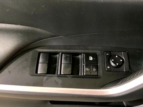 Used 2020 Toyota RAV4 XLE w/ All Weather Liner Package AWD/4WD image 36