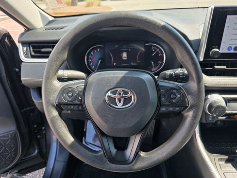 Used 2024 Toyota RAV4 XLE FWD image 43