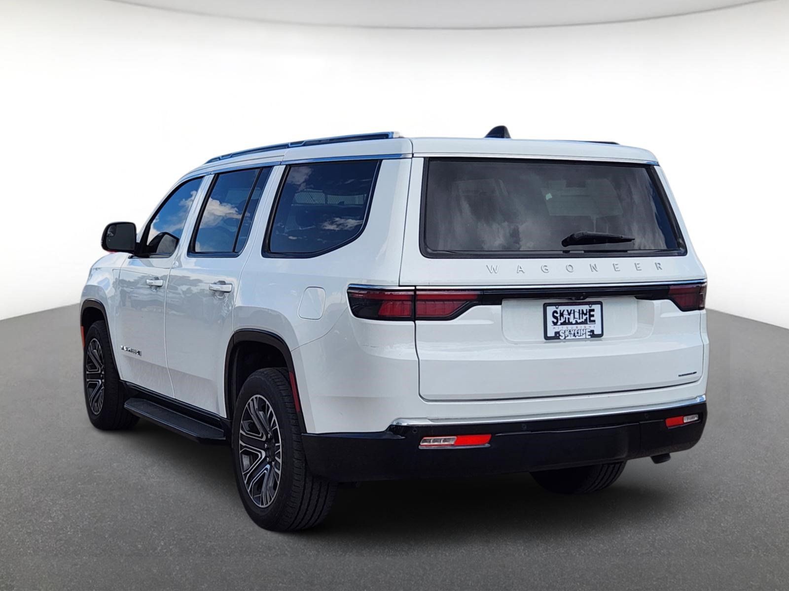 Used 2024 Jeep Wagoneer Series II AWD/4WD image 4