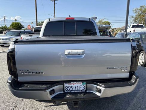 Used 2015 Toyota Tacoma PreRunner w/ TRD Sport Package RWD image 5
