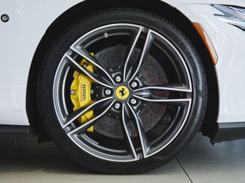 Used 2024 Ferrari Roma Spider image 44