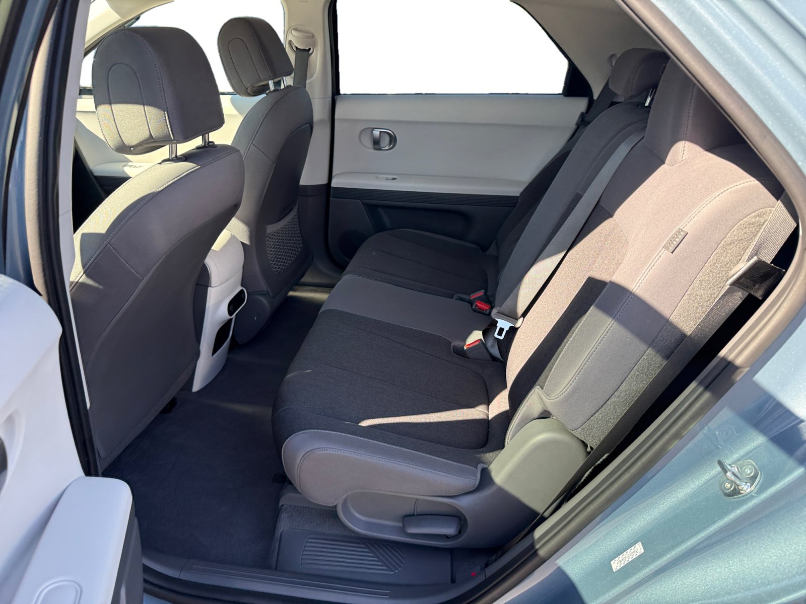 Used 2024 Hyundai Ioniq 5 SEL AWD/4WD image 16