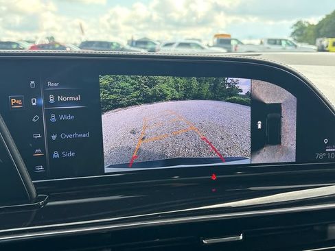 Certified 2024 Cadillac Escalade Sport w/ LPO, Floor Liner Package AWD/4WD image 36
