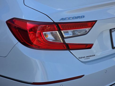Certified 2018 Honda Accord Touring image 35