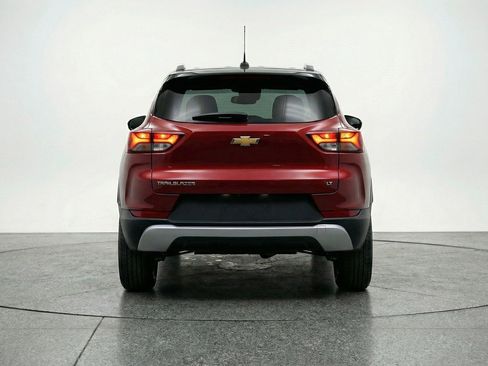 Used 2025 Chevrolet TrailBlazer LT w/ Driver Confidence Package AWD/4WD image 7