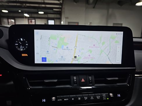 Used 2025 Lexus ES 350 Ultra Luxury image 23