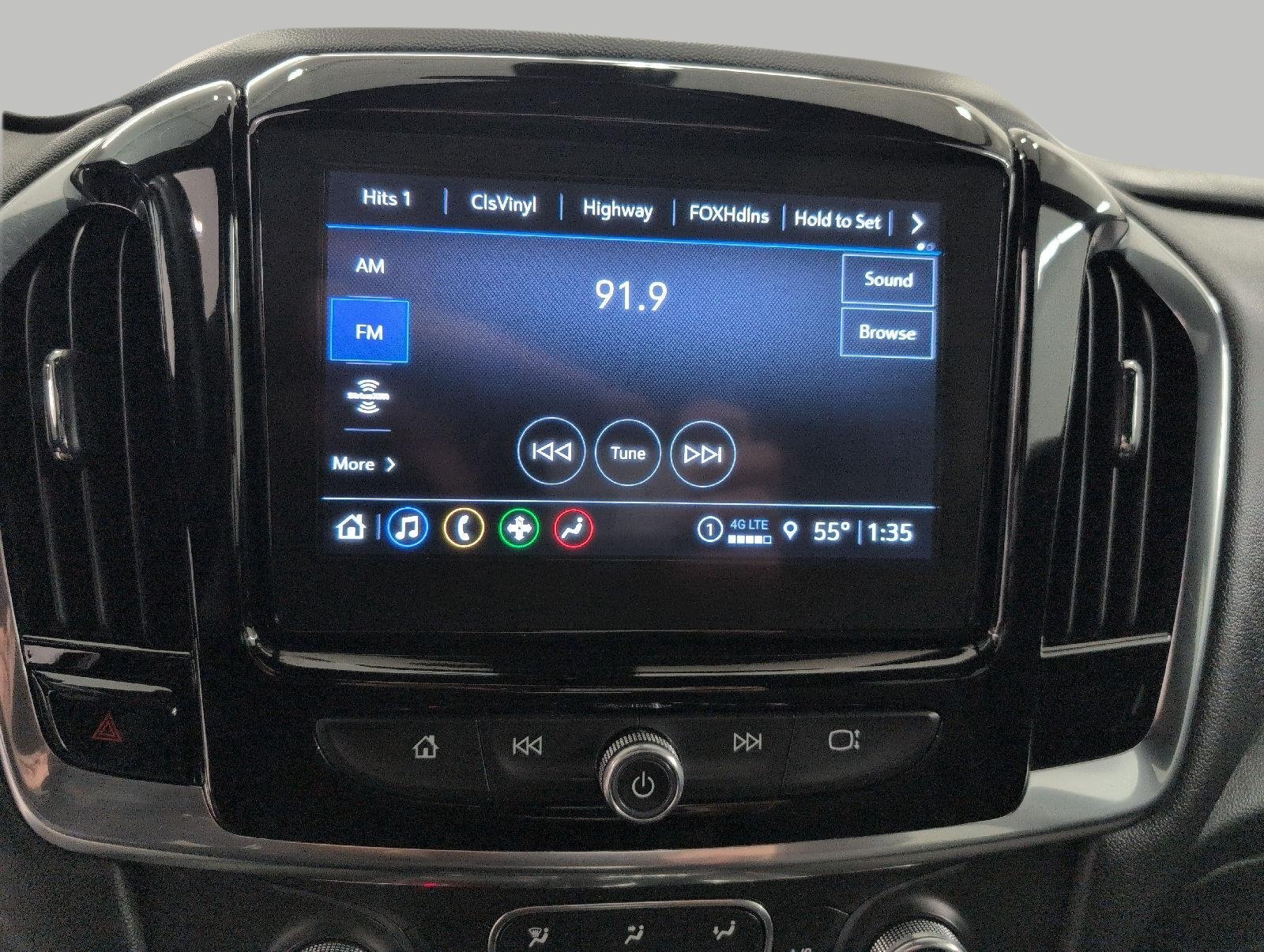 Used 2023 Chevrolet Traverse LT AWD/4WD image 7