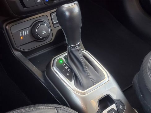 Used 2020 Jeep Renegade Limited w/ Safety and Security Group image 25