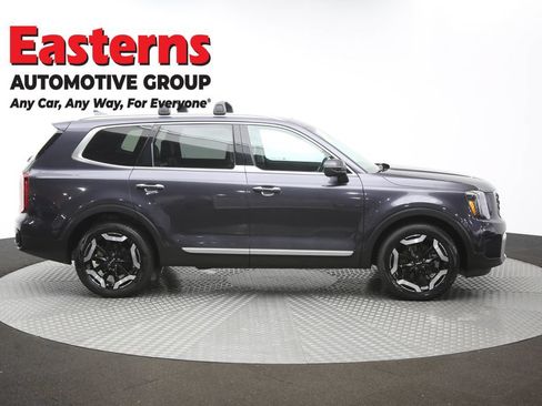 Used 2025 Kia Telluride S AWD/4WD image 46