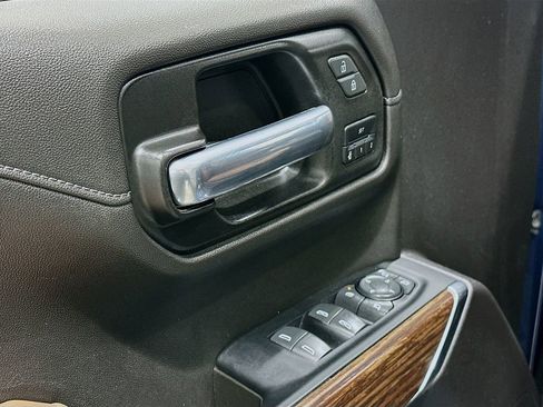 Used 2022 Chevrolet Silverado 1500 High Country w/ Safety Package II AWD/4WD image 18