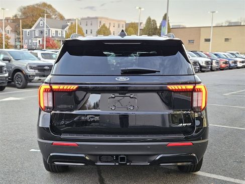 New 2026 Ford Explorer ST-Line image 4