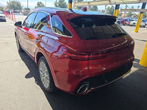 Used 2022 Genesis GV70 2.5T w/ Select Package AWD/4WD image 3