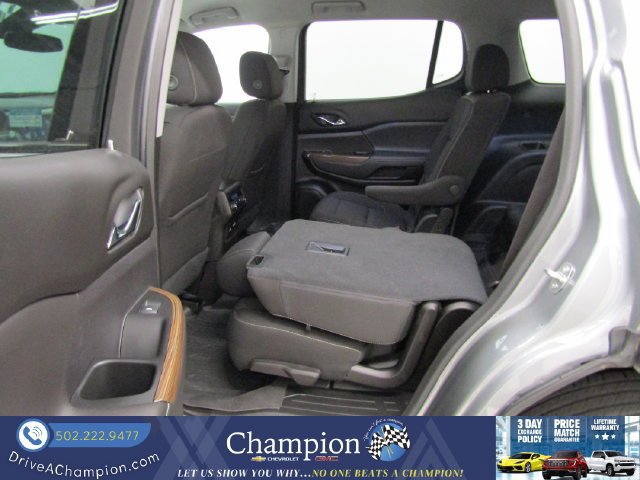 Certified 2023 GMC Acadia SLE w/ Driver Convenience Package FWD image 16