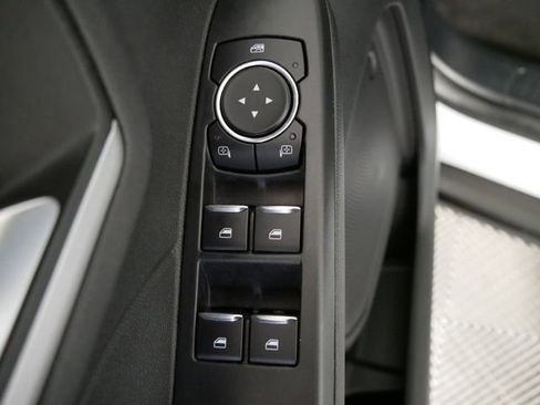 Certified 2025 Ford Escape Platinum AWD/4WD image 16