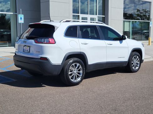 Used 2019 Jeep Cherokee Latitude Plus w/ Comfort/Convenience Group AWD/4WD image 5