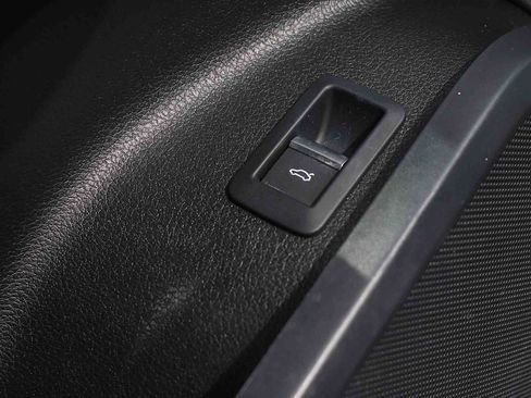 Used 2023 Audi Q5 2.0T Premium w/ Convenience Package AWD/4WD image 29