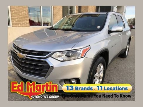 Used 2018 Chevrolet Traverse LT image 1