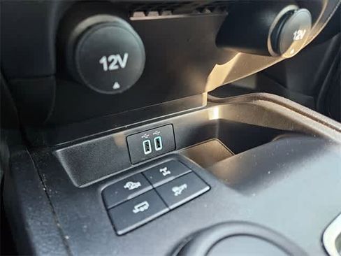 Used 2023 Ford Ranger Lariat w/ FX4 Off-Road Package image 31