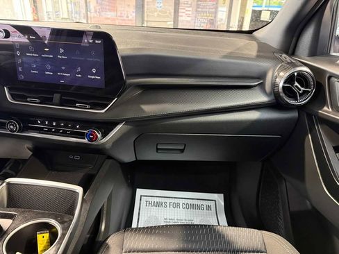 Used 2026 Chevrolet Equinox LT FWD image 16