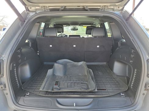 Used 2022 Jeep Grand Cherokee Laredo X image 7