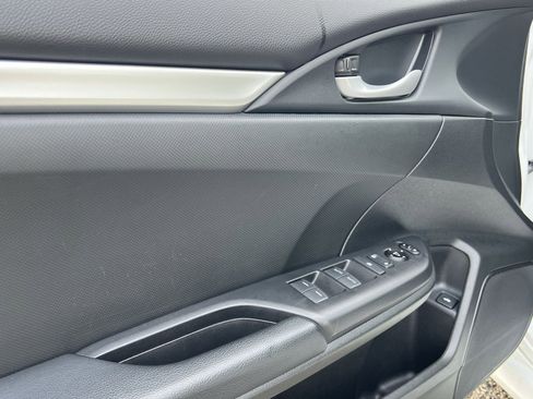 Used 2019 Honda Civic Sport image 15
