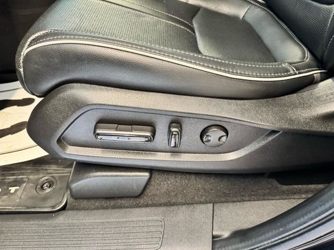 Used 2023 Honda Pilot Elite image 10