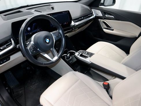 Used 2023 BMW X1 xDrive28i w/ Premium Package image 25