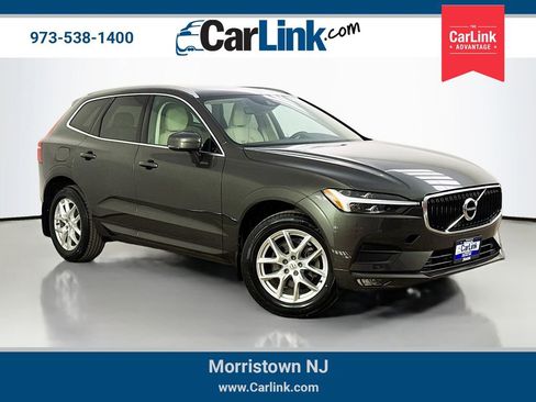 Used 2021 Volvo XC60 T5 Momentum w/ Climate Package AWD/4WD image 1