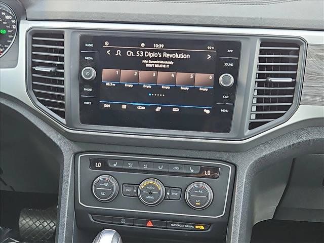 Used 2021 Volkswagen Atlas Cross Sport SE w/ Panoramic Sunroof Package FWD image 19