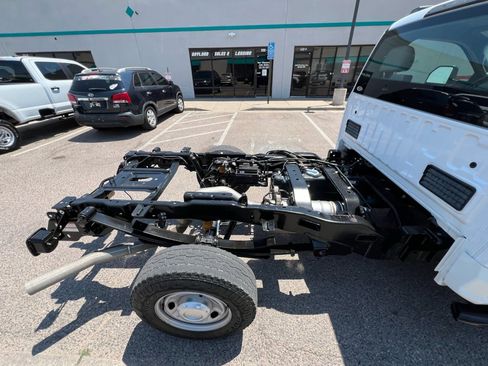 Used 2020 Ford F350 XL w/ Snow Plow Prep Package AWD/4WD image 12