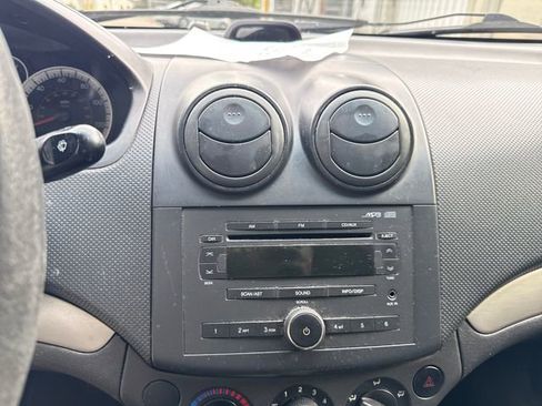 Used 2008 Chevrolet Aveo LS FWD image 17