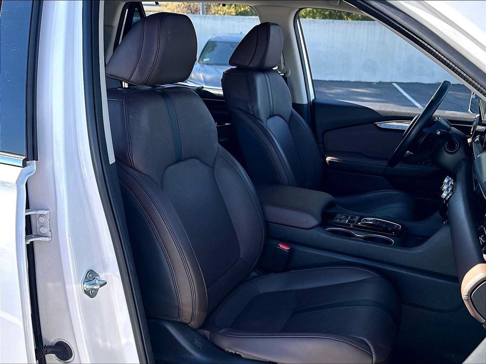 Used 2023 Honda Pilot Elite image 11