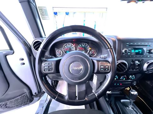 Used 2016 Jeep Wrangler Unlimited Sport w/ Quick Order Package 24S AWD/4WD image 15