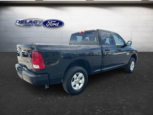 Used 2018 RAM 1500 Express AWD/4WD image 8