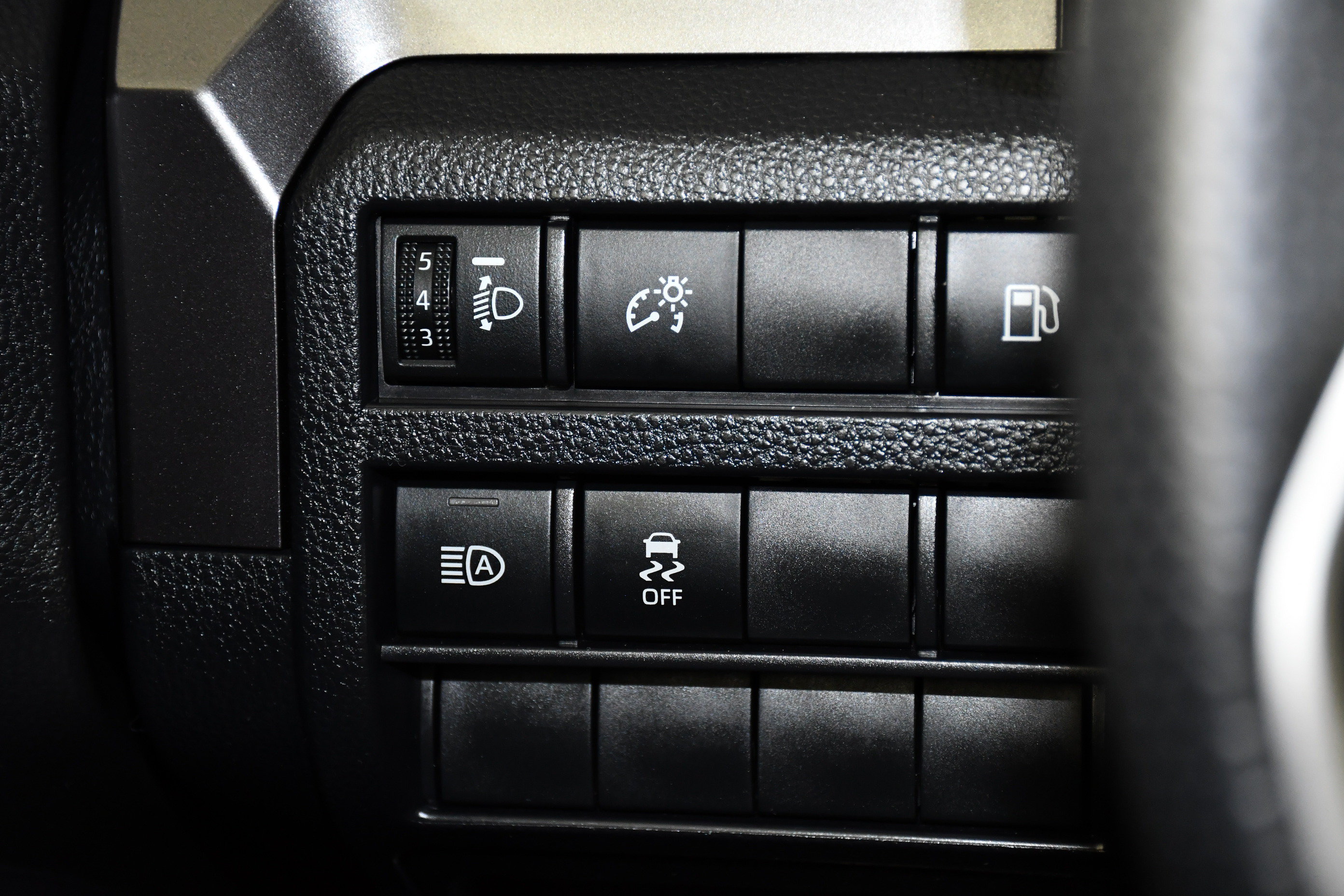 Used 2026 Toyota 4Runner SR5 AWD/4WD image 35