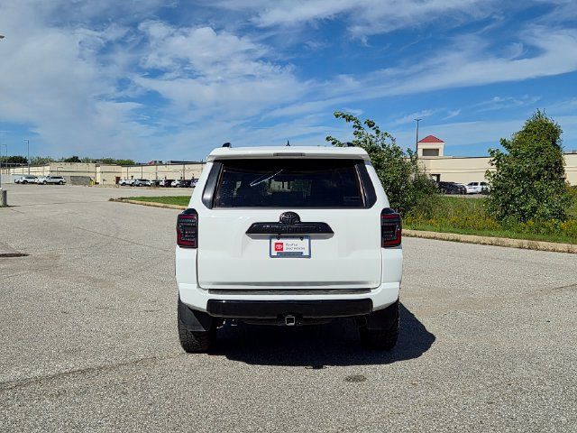 Used 2023 Toyota 4Runner TRD Off-Road AWD/4WD image 7
