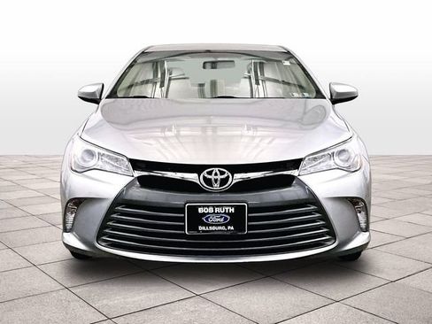 Used 2017 Toyota Camry LE FWD image 3