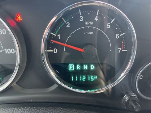 Used 2015 Jeep Wrangler Sport w/ Connectivity Group image 17