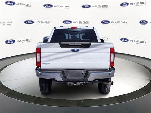 Certified 2020 Ford F350 Lariat w/ Lariat Ultimate Package image 4