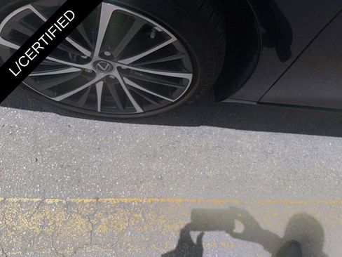 Certified 2025 Lexus ES 350 w/ Premium Package image 11