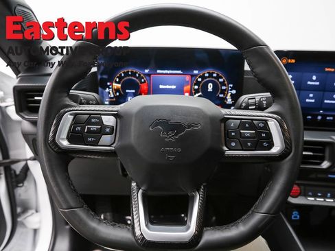 Used 2025 Ford Mustang Coupe RWD image 10
