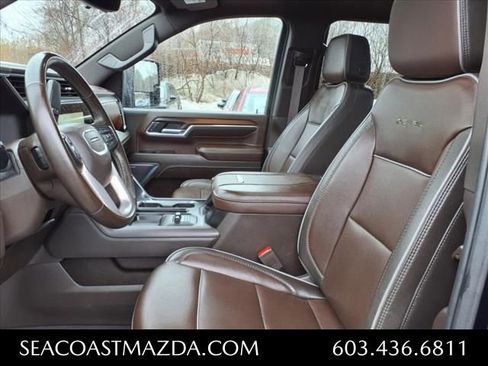Used 2024 GMC Sierra 3500 Denali w/ Denali Reserve Package image 13