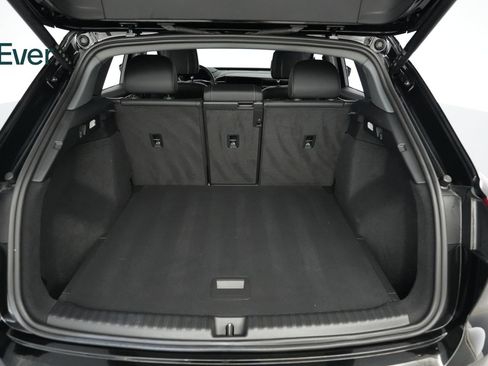 Used 2023 Audi Q4 e-tron Premium Plus w/ Premium Plus RWD image 8