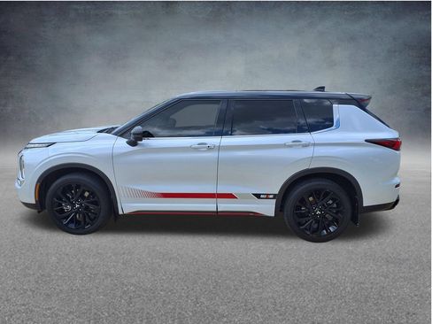 Used 2023 Mitsubishi Outlander Ralliart AWD/4WD image 13
