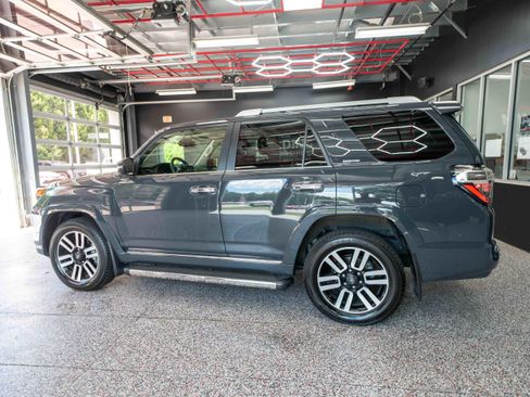 Used 2024 Toyota 4Runner Limited AWD/4WD image 2