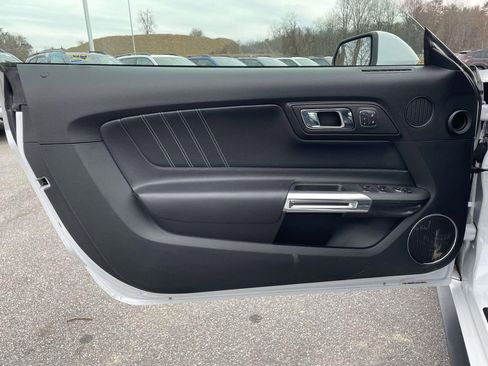 Used 2016 Ford Mustang GT Premium w/ GT Performance Package image 2