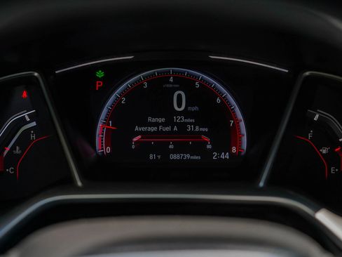 Used 2019 Honda Civic Sport image 14