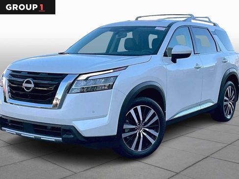 Used 2024 Nissan Pathfinder Platinum w/ Cargo Package image 1